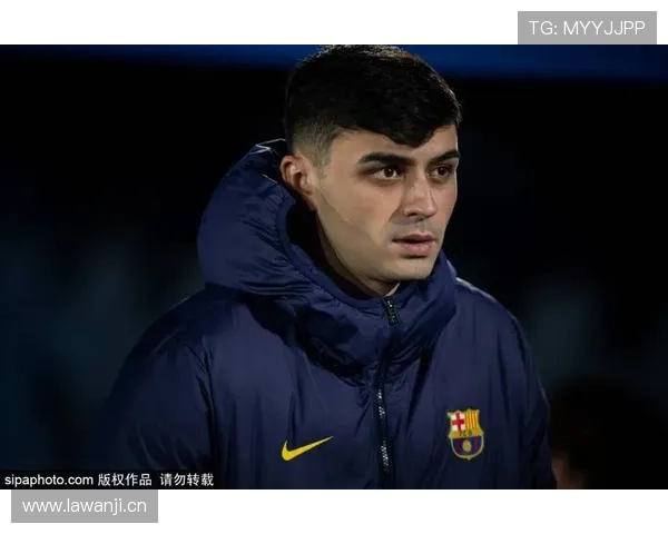 西甲球队竞争加剧,巴萨与皇马再度成为争冠焦点表现稳定 西甲球队竞争加剧,巴萨与皇马再度成为争冠焦点表现稳定