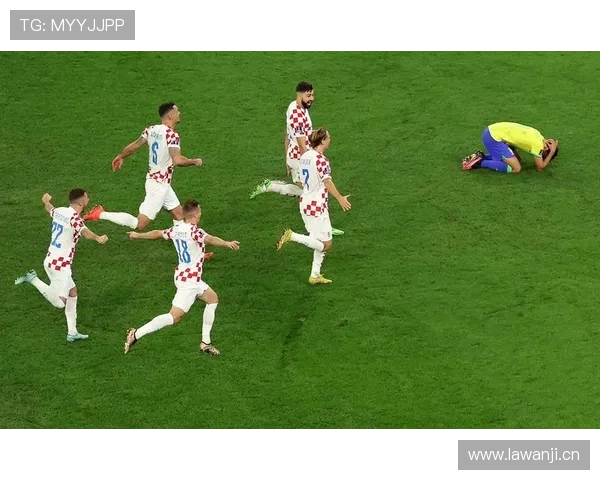 马尔基尼奥斯：从后防轮换到球队核心的跃迁解析